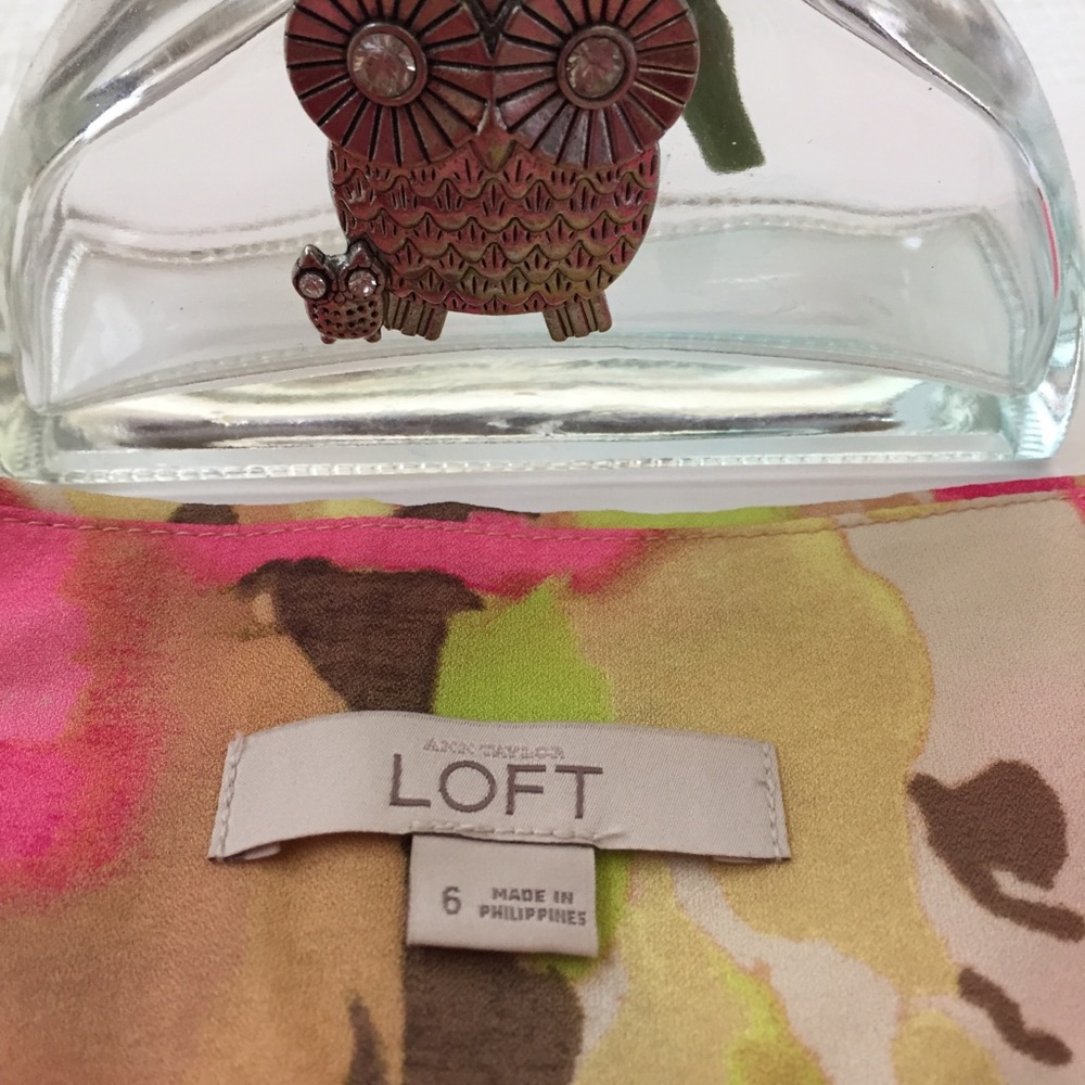 Ann Taylor LOFT pink floral shorts Size 6 - Picture 6 of 7